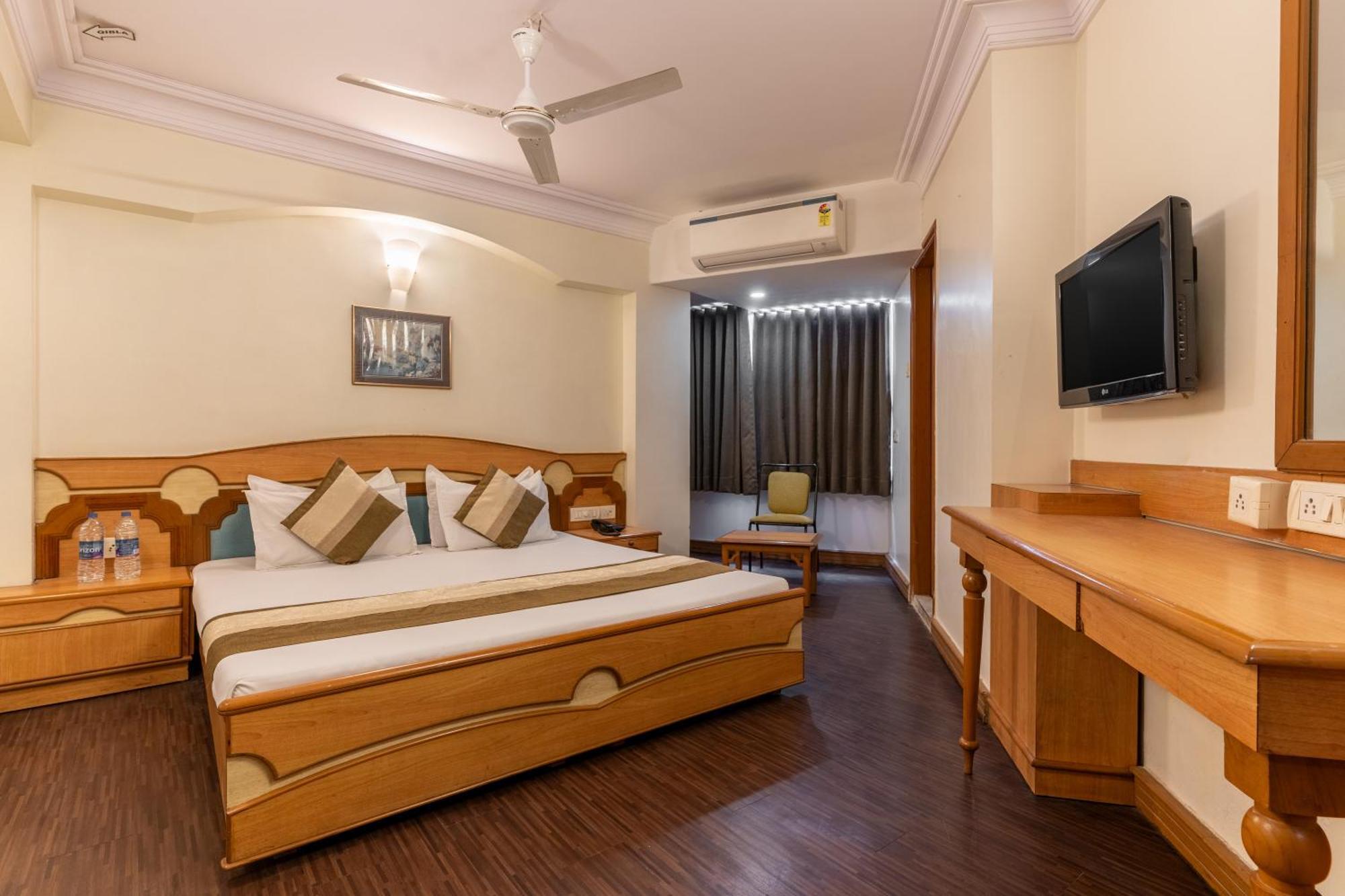 Hotel Prime Ahmedabad Extérieur photo