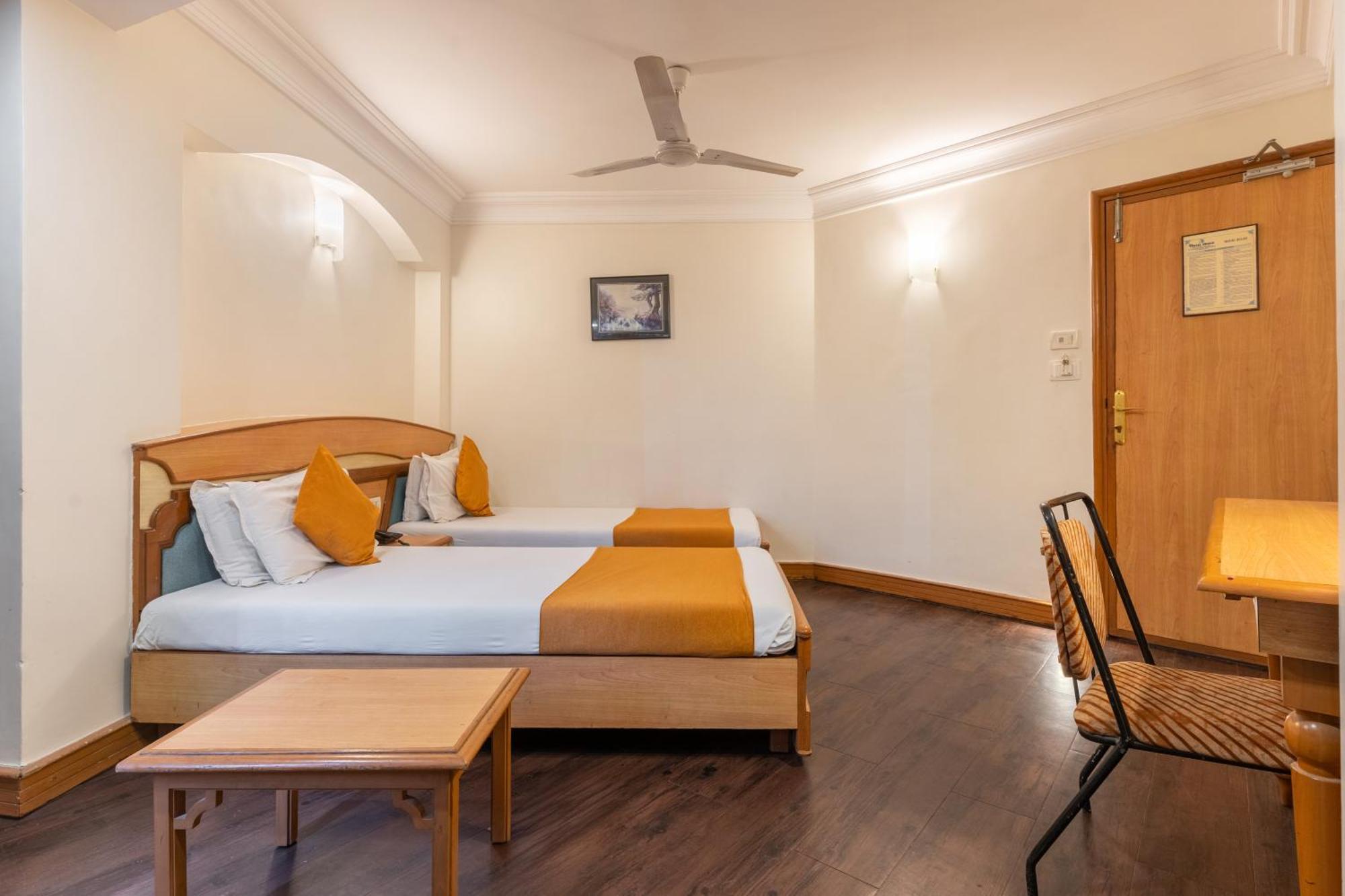 Hotel Prime Ahmedabad Extérieur photo